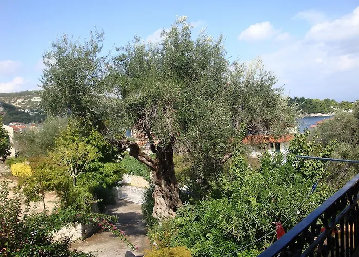 Yiannas Apartament *